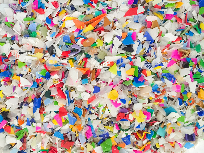 GlobalTech HDPE Color Flakes
